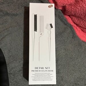 T3 White Detail Brush Set